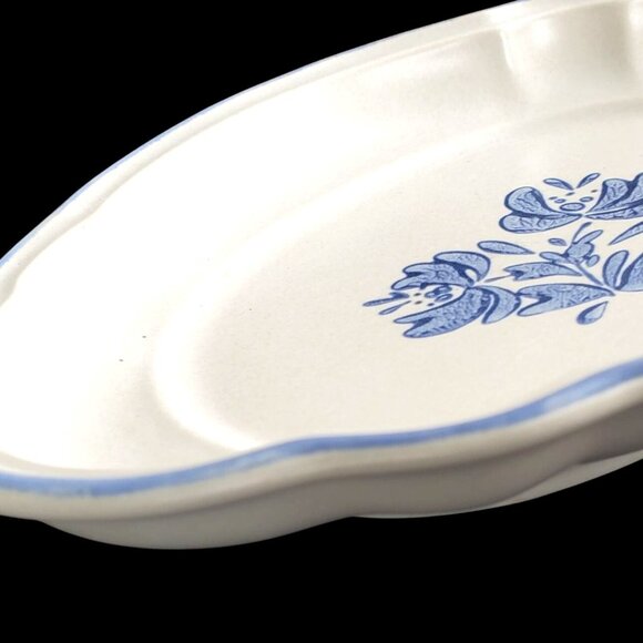 1970s Pfaltzgraff Yorktowne Oval Relish Dish 8 Inch Stoneware Blue and White - Picture 5 of 9